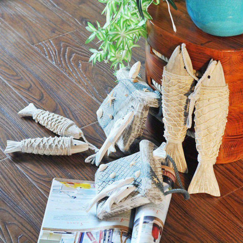 2er-Set hübsche rustikale Holzfische mit 20 cm oder 32 cm – handgeschnitzte maritime Fisch-Deko im Vintage-Stil für Strandhaus, Garten & Boot - in zwei Größen