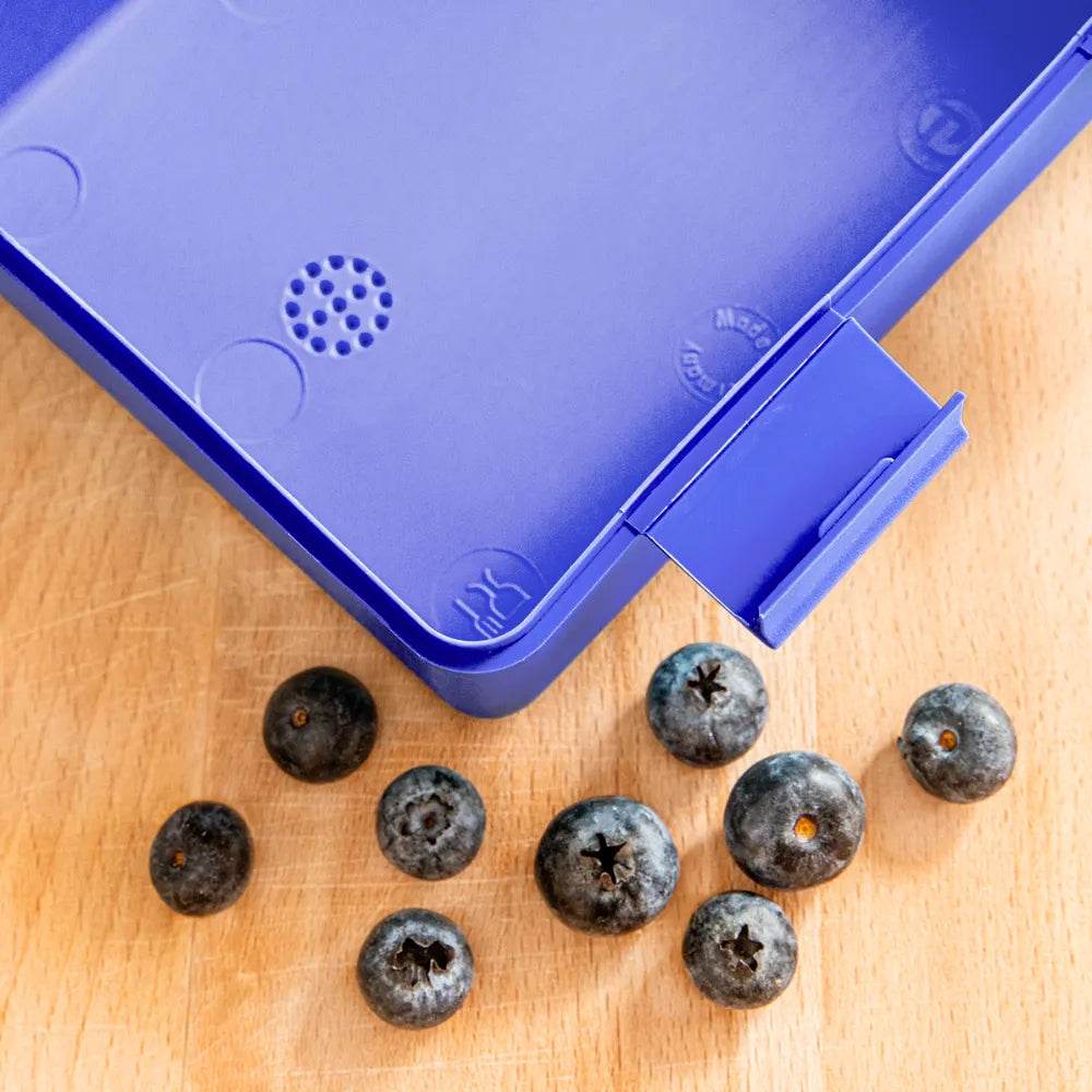 happy-prints.eu - Personalisierte Brotdose mit Namen und Feuerwehr Fahrzeuge in blau - coole Jausendose mit personalisierbarem Motiv - Name und Motiv kann geändert werden - in verschiedenen Farben