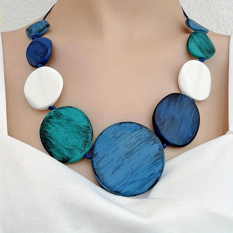 Bunte Sommer-Harzperlen Halskette Damen – Boho Vintage Schmuck mit rundem Anhänger, individuell einstellbare Länge bis 75cm, in 13 Farbrichtungen