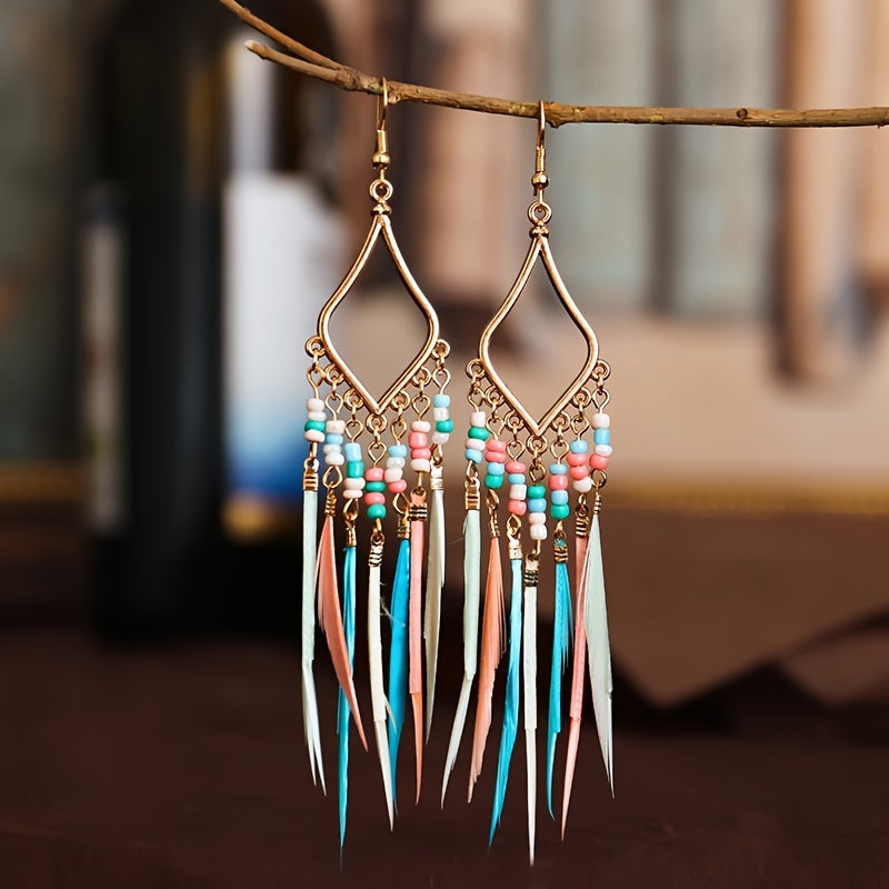 Schlanke Damen Boho Feder-Ohrringe mit Traumfänger Design – 12cm lang, künstliche Federn & Fransen