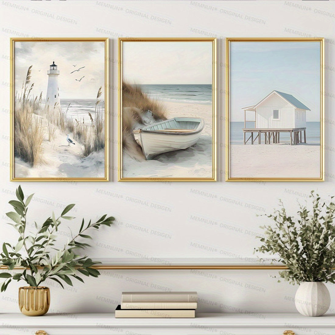 3er-Set Leinwand-Poster „Maritime Sommerträume“ – Rahmenloser Art-Deco Druck mit Leuchtturm, Strandhaus & Boot in sanften Farben