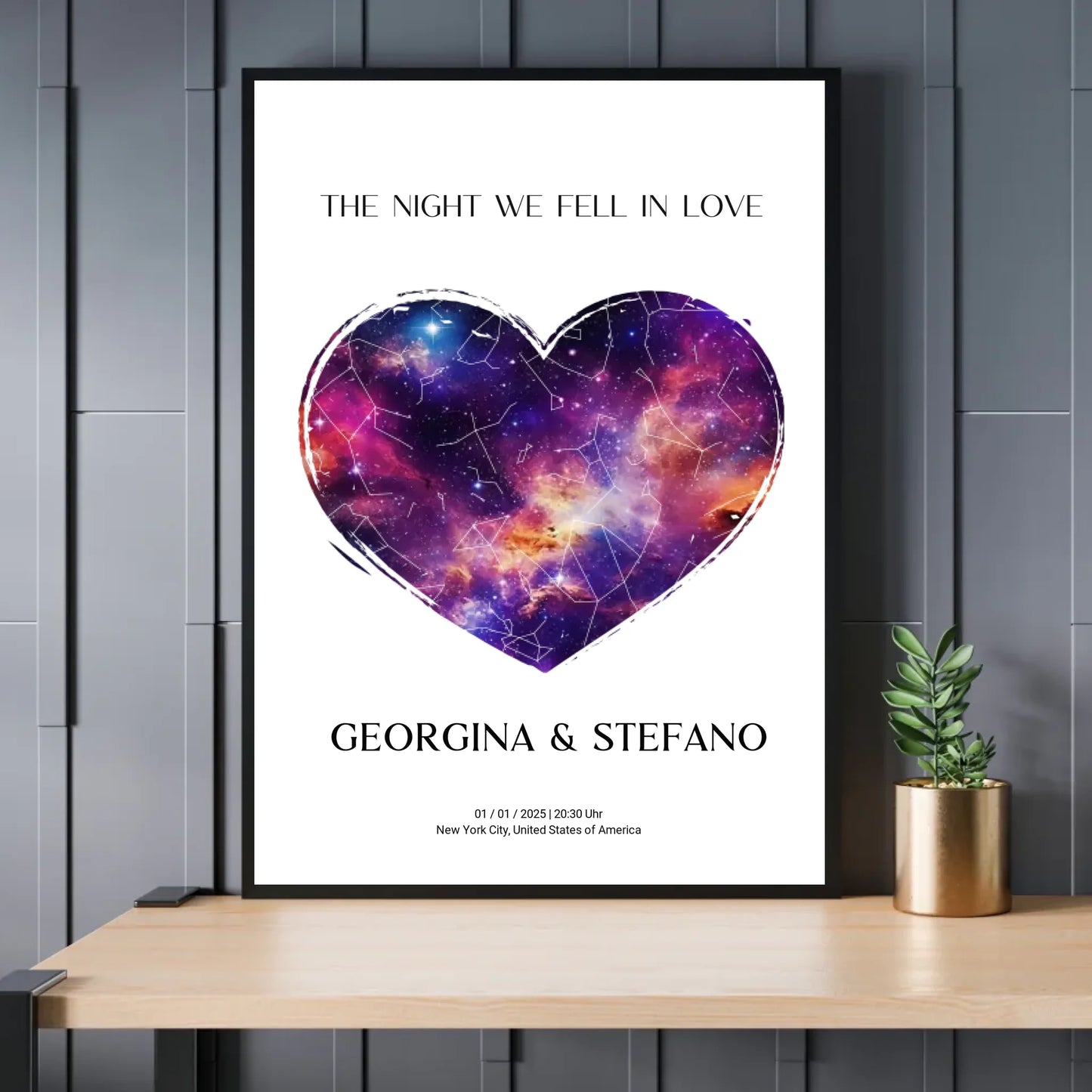 Personalisierte Sternenkarte mit Herz auf weiß - Exklusives Holzrahmen-Poster mit Halbglanzpapier, bruchsicheres Plexiglas und FSC-zertifiziertes Papier