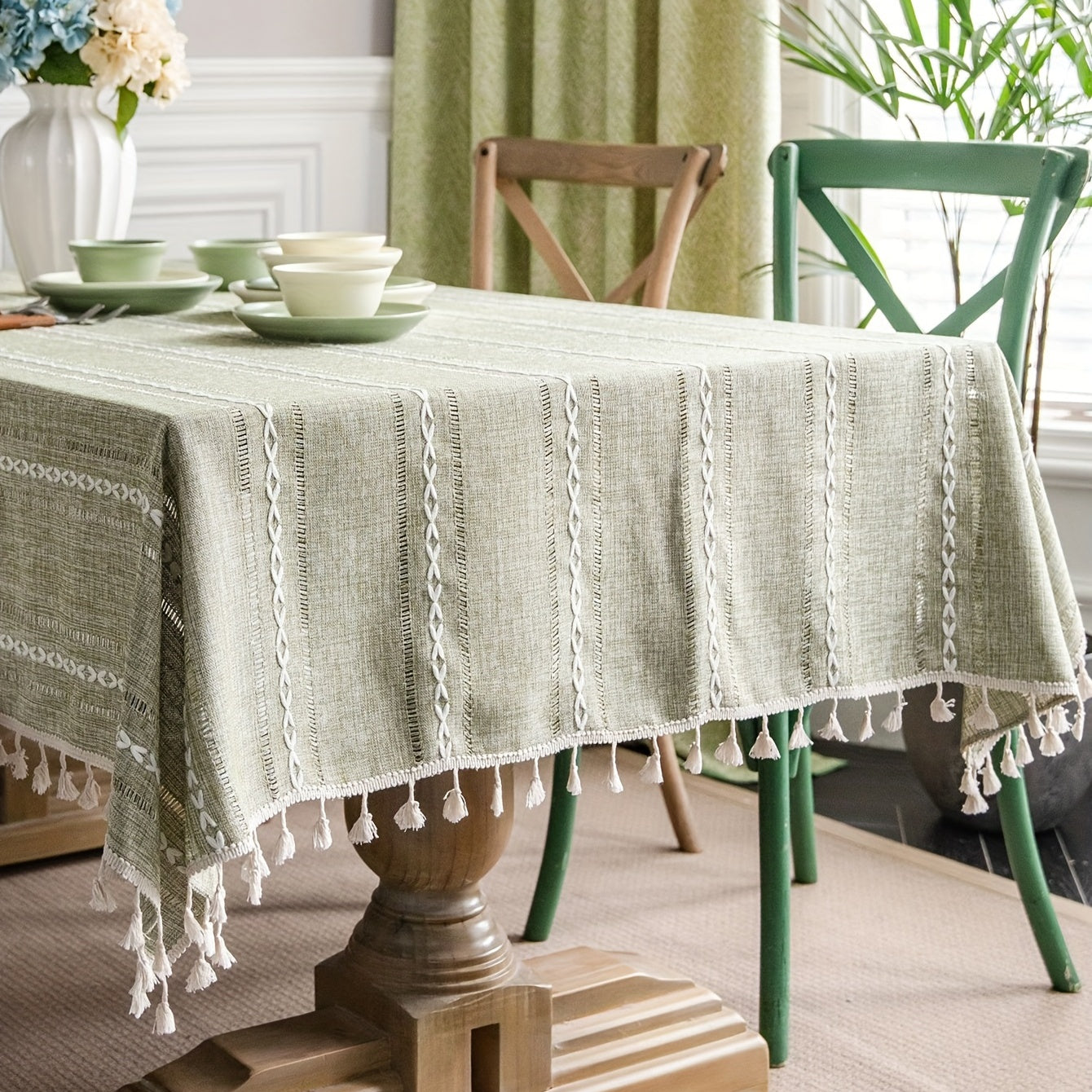 Boho Tischdecke „Salbei Moments“ in Salbeigrün und Weiß – Rechteckige Tischwäsche mit Geometrischem Kreuz-Muster in 5 Größen