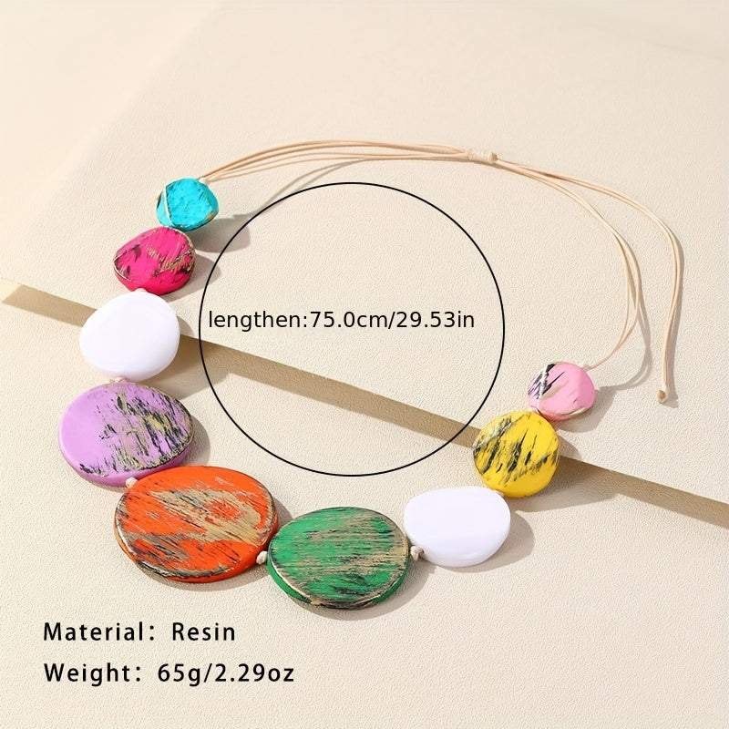 Bunte Sommer-Harzperlen Halskette Damen – Boho Vintage Schmuck mit rundem Anhänger, individuell einstellbare Länge bis 75cm, in 13 Farbrichtungen