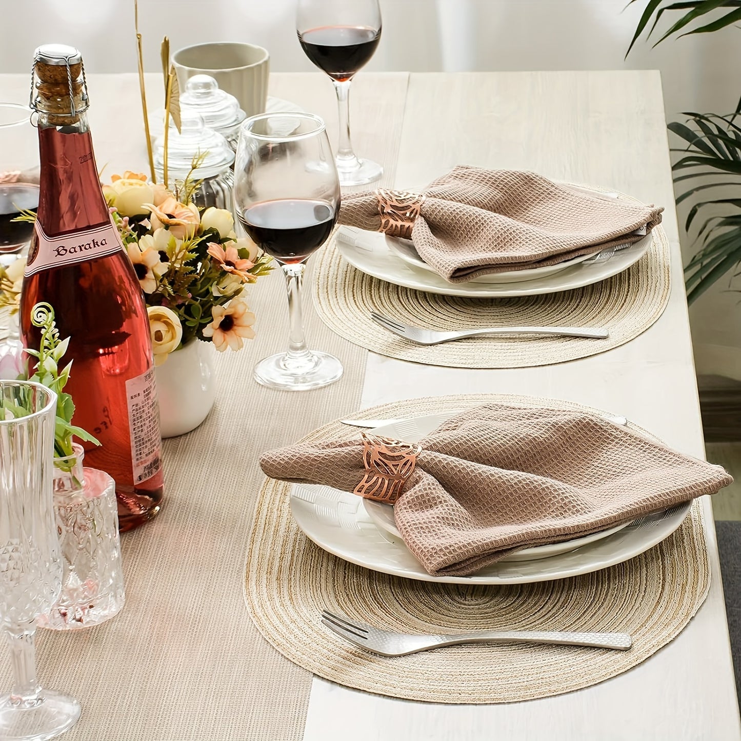 4 oder 6 teiliges Set Boho Platzset / Tischset in beige „Beige Elegance“ – Abwaschbare gewebte Rechteckmatten mit 45×30 cm, Waschbar & Dekorativ, Ideal für Hochzeit, Party & Alltag, 100 % Polyamid