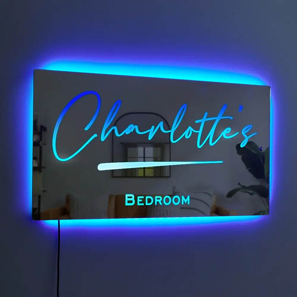 happy-prints.eu - Personalisierter Namensspiegel mit LED-Beleuchtung - änderbares Licht - ein cooles Geschenk für besondere Menschen - 3 Größen