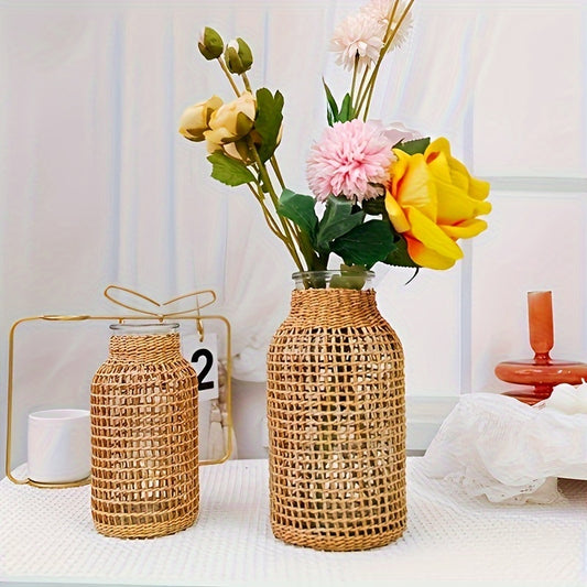 Bezaubernde dekorative Boho Blumenknospen-Vase im Rattan-Netz-Mantel in beige, 16 cm oder 20 cm hoch