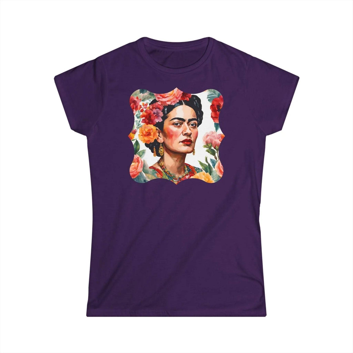 Tailliertes Damen Kurzarm T-Shirt mit Aufdruck – Frida Kahlo mit Blumen - 100% Baumwolle - 153 g/m² - auch in großen Größen – viele Farben - Purple