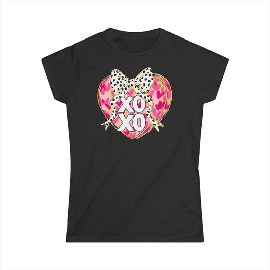 Tailliertes Damen Kurzarm T-Shirt mit Aufdruck XOXO – Frauen Shirt zum Valentinstag - 100% Baumwolle - 153 g/m² - auch in großen Größen – in vielen Farben - Black