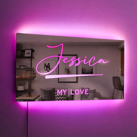 Personalisierter Namensspiegel mit LED-Beleuchtung - änderbares Licht - ein cooles Geschenk für besondere Menschen - 3 Größen -