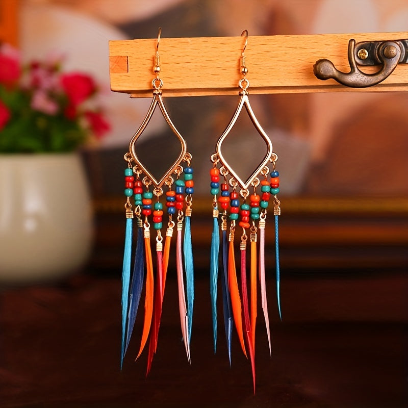 Schlanke Damen Boho Feder-Ohrringe mit Traumfänger Design – 12cm lang, künstliche Federn & Fransen