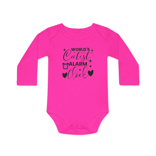 Langarm Baby und Kinder Bio Body mit Spruch mit Wecker - Unisex Bodysuit mit Aufdruck für Neugeborene und Kleinkinder - 100% Bio Baumwolle, 200 g/m², bis 18 Monate bzw. 86cm - Fuchsia