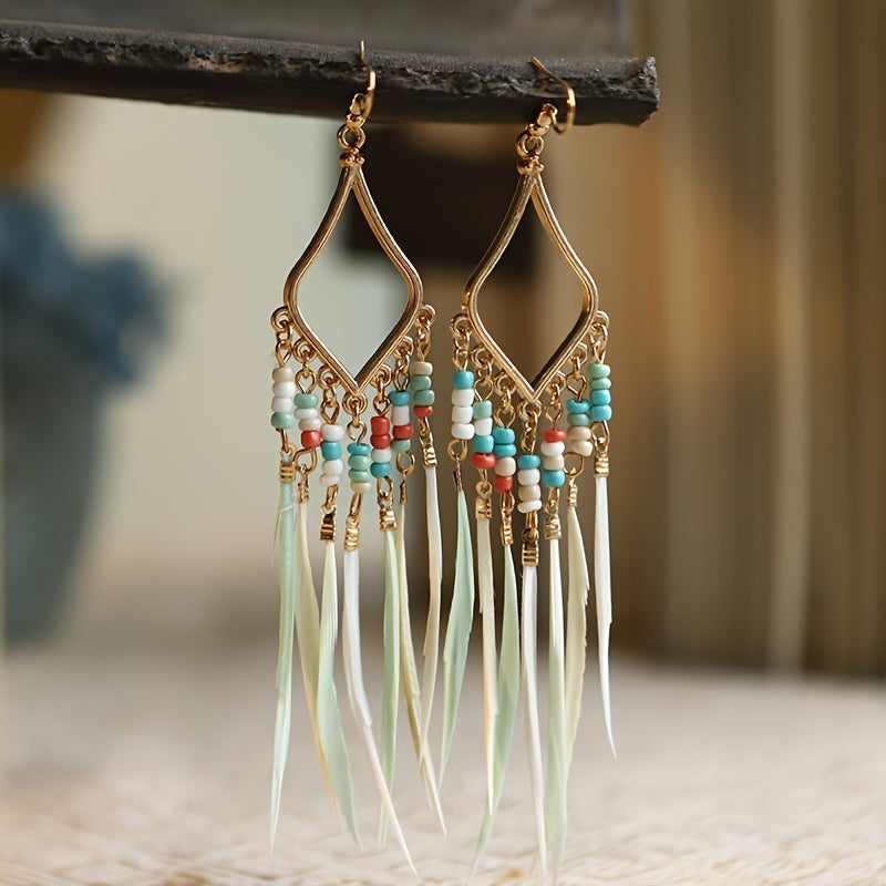 Schlanke Damen Boho Feder-Ohrringe mit Traumfänger Design – 12cm lang, künstliche Federn & Fransen