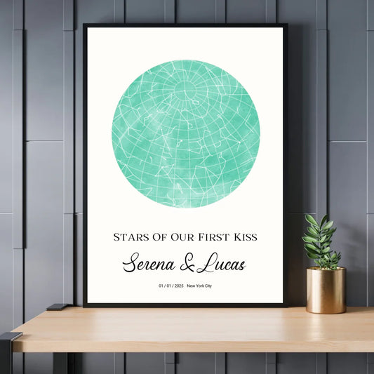 Personalisiertes Sternenbild mit Vollmond in 30 Farben auf hellbeige - als PDF sowie Poster mit und ohne Rahmen - Exklusives Holzrahmen-Poster mit Halbglanzpapier, bruchsicheres Plexiglas und FSC-zertifiziertes Papier