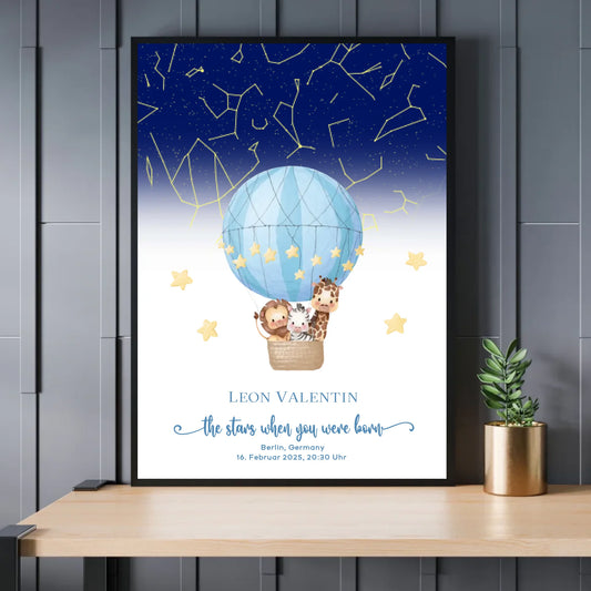 Personalisiertes Sternenbild mit Wildtiere auf weiß - Exklusives Holzrahmen-Poster mit Halbglanzpapier, bruchsicheres Plexiglas und FSC-zertifiziertes Papier
