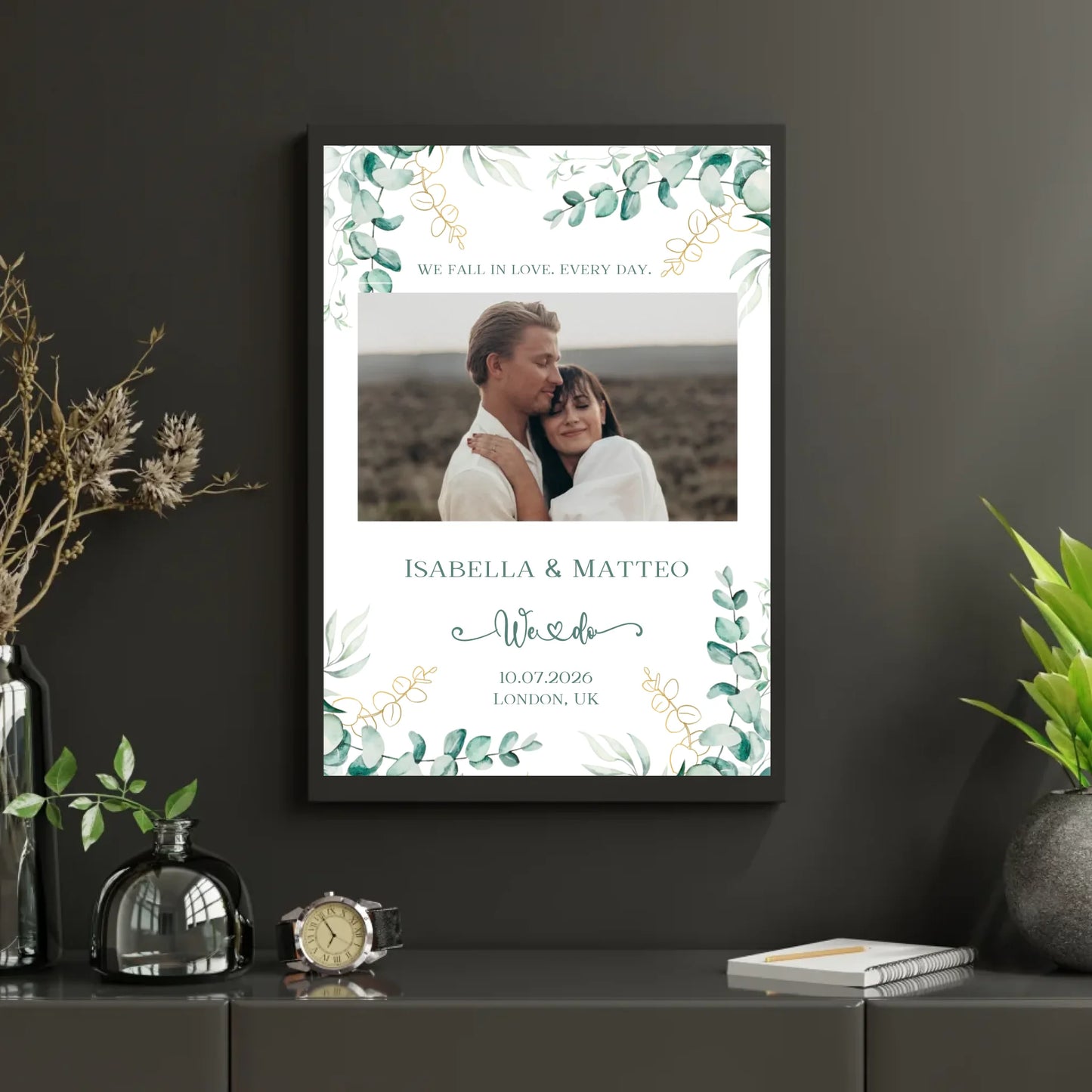 Personalisiertes Poster zur Hochzeit - We fall in love. Every day - mit eigenem Bild und persönlichen Daten -