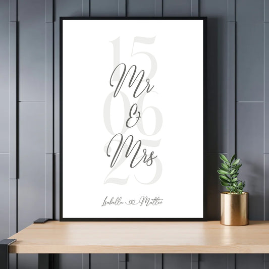 Personalisiertes Bild zur Hochzeit - mit Namen, Datum und Eheringe mit grau beige - Exklusives Holzrahmen-Poster mit Halbglanzpapier, bruchsicheres Plexiglas und FSC-zertifiziertes Papier