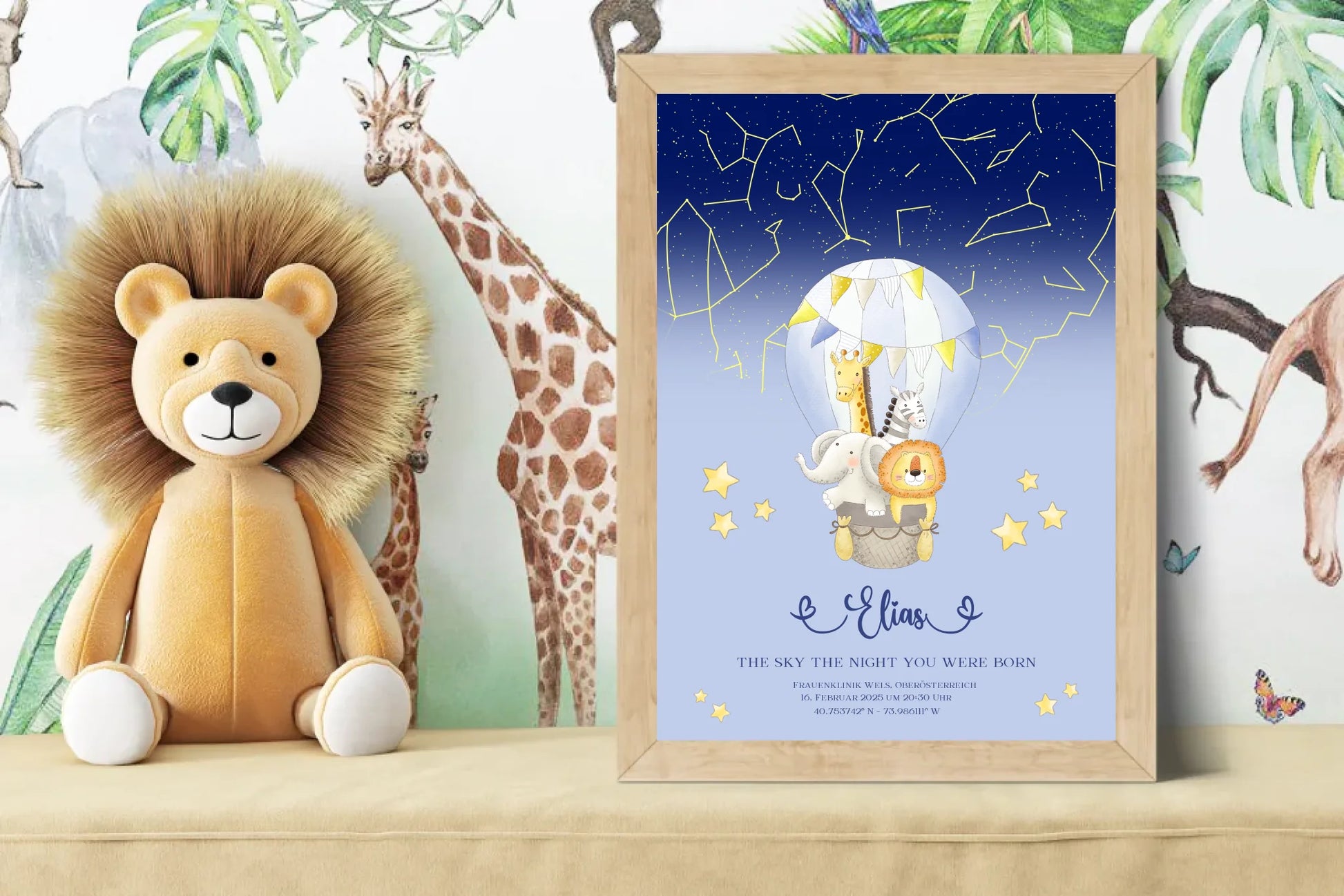 Personalisiertes Sternenbild mit Wildtiere auf blau -