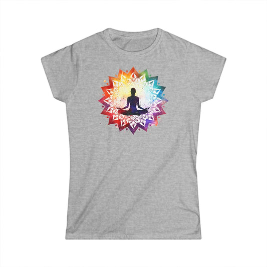 Tailliertes Damen Kurzarm T-Shirt mit Aufdruck – Frauen Shirt mit Yoga im Mandala Motiv - 100% Baumwolle - 153 g/m² - auch in großen Größen – in vielen Farben - Sport Grey