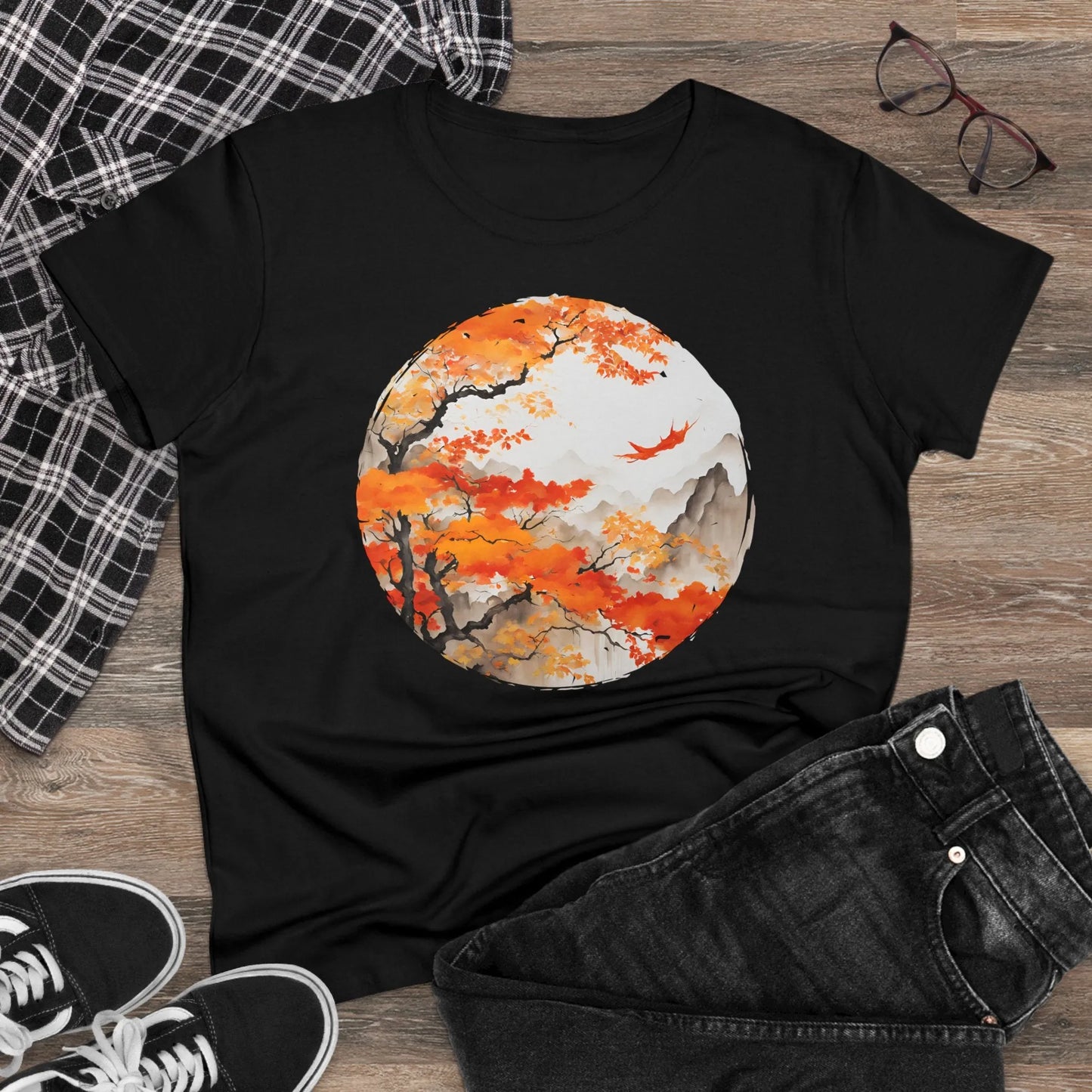 Damen Rundhals Shirt mit modernem Print - Abstrakte Landschaft mit Wälder und Berge in Japan - tailliertes Kurzarm T-Shirt für Frauen - auch in großen Größen - 100% Baumwolle - 180 g/m² -
