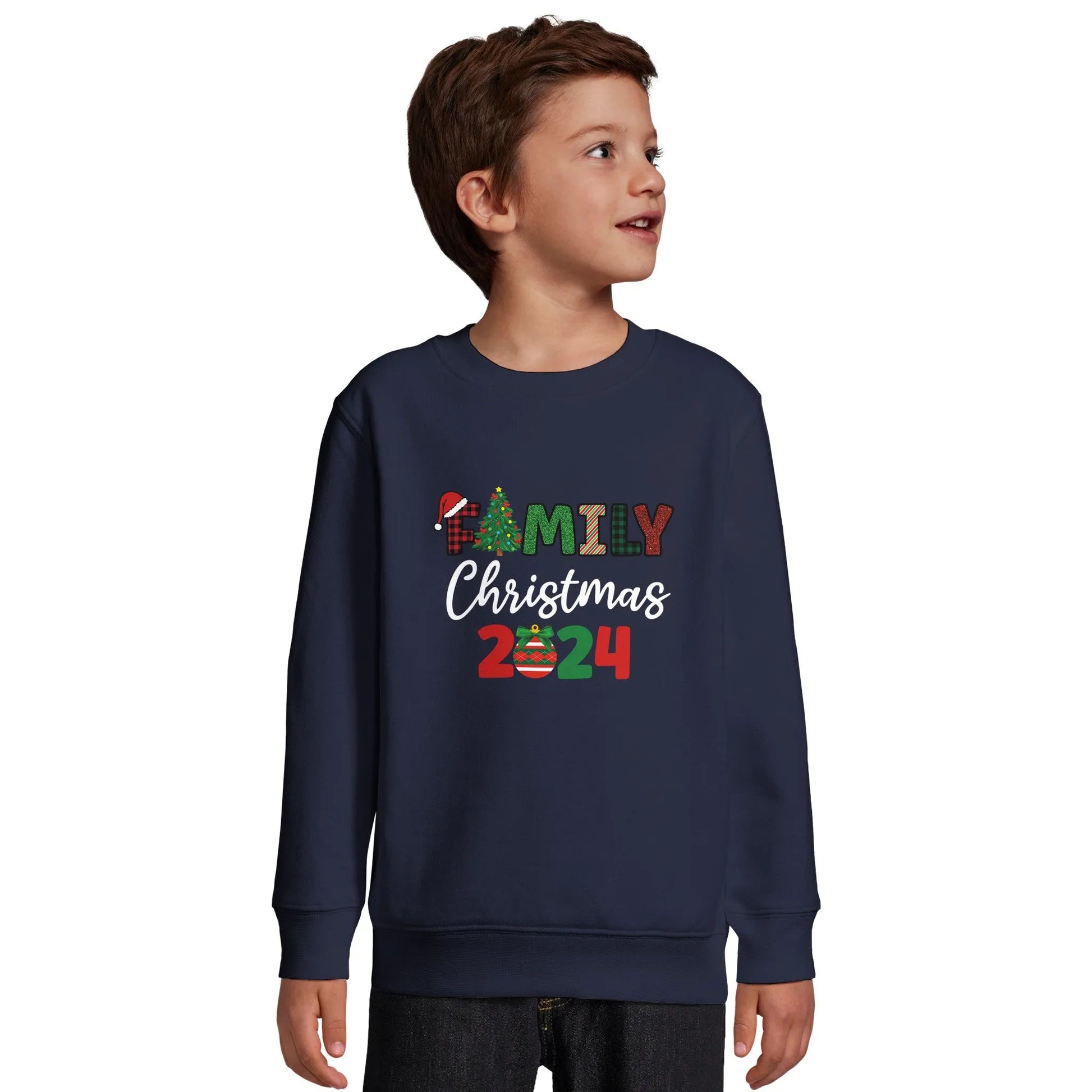 Unisex Kinder Sweatshirt mit Christbaum und Weihnachtskugel - Familiy Christmas 2024 - hübscher Print für Weihnachten und Winter - 4 bis 14 Jahre – in vielen Farben und Größen -