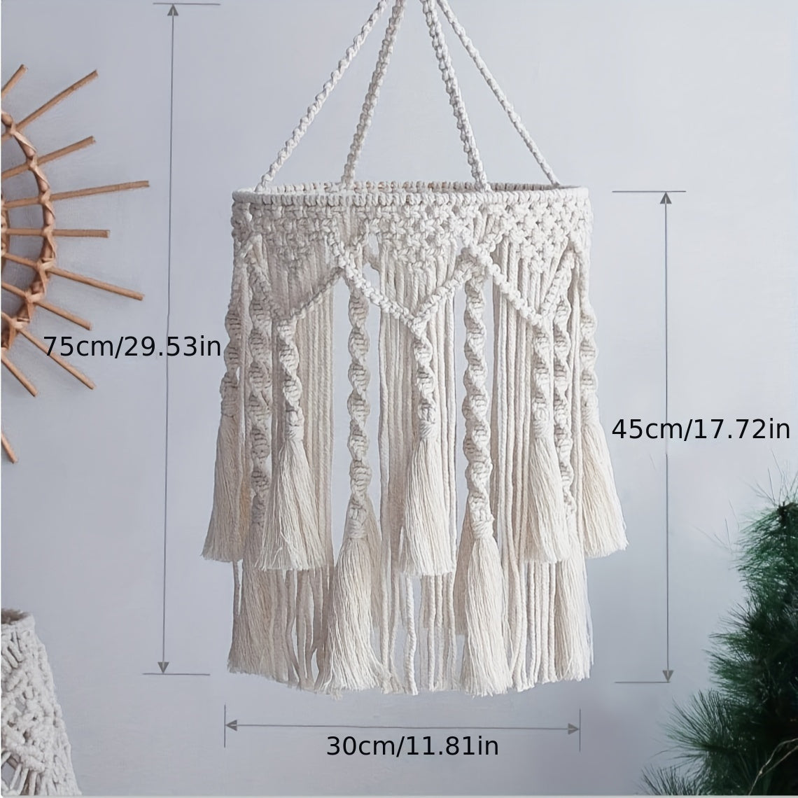 Hübscher handgefertigter Lampenschirm in tollen Boho Farben – mit wunderschönen Motiven und Quasten